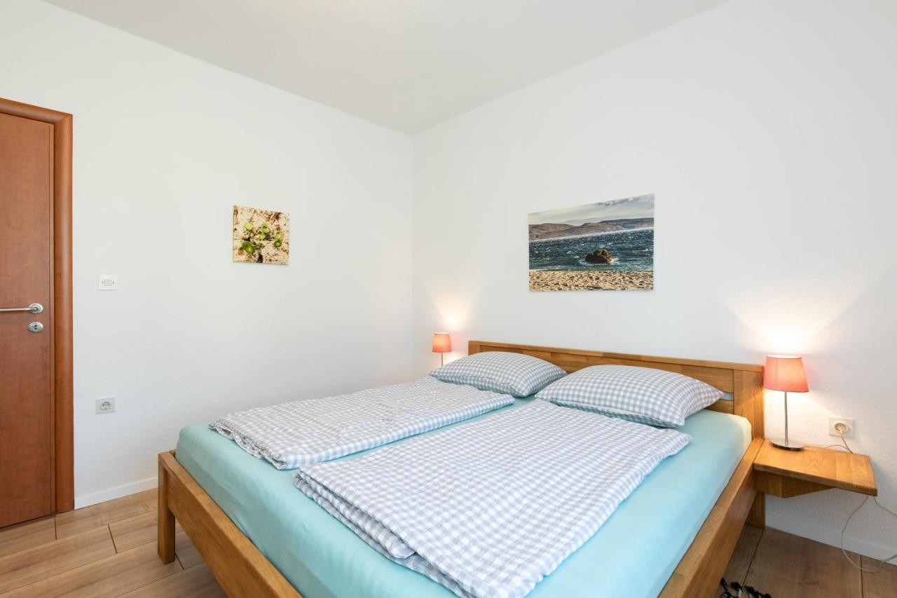 Apartments Oleander Krk Town Exterior foto