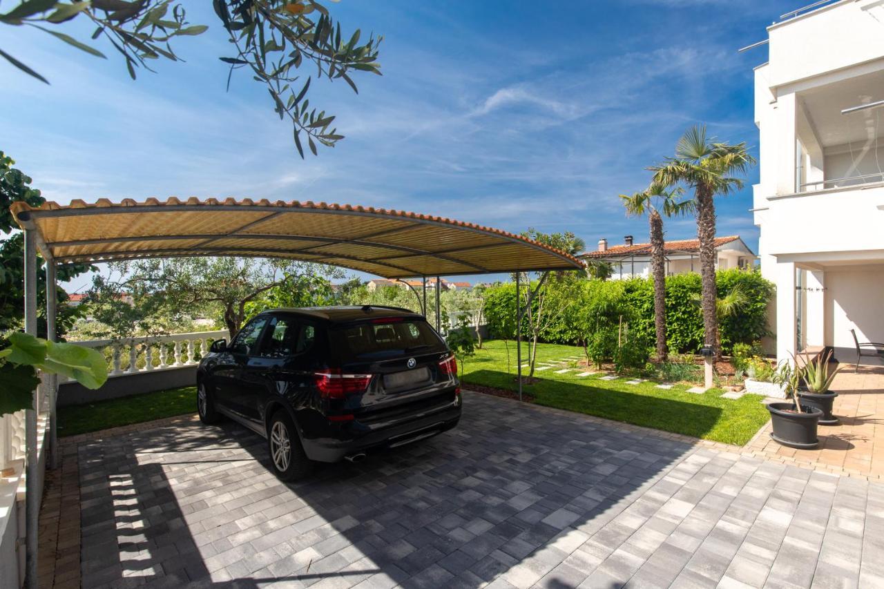 Apartments Oleander Krk Town Exterior foto